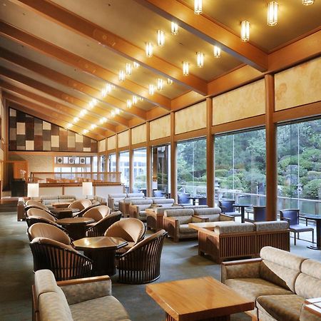 Suimeikan Gero Restoran gambar Interior of the main building
