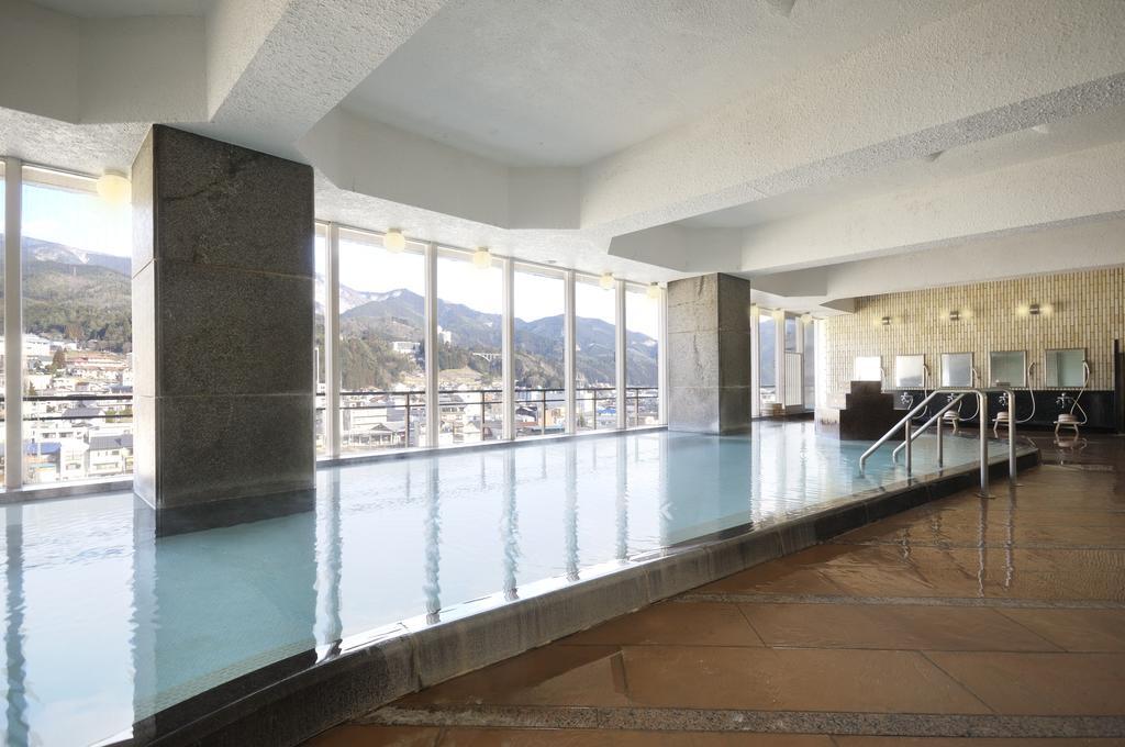 Suimeikan Gero Luaran gambar The indoor pool at the hotel