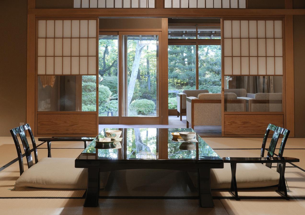 Suimeikan Gero Luaran gambar A traditional Japanese dining room